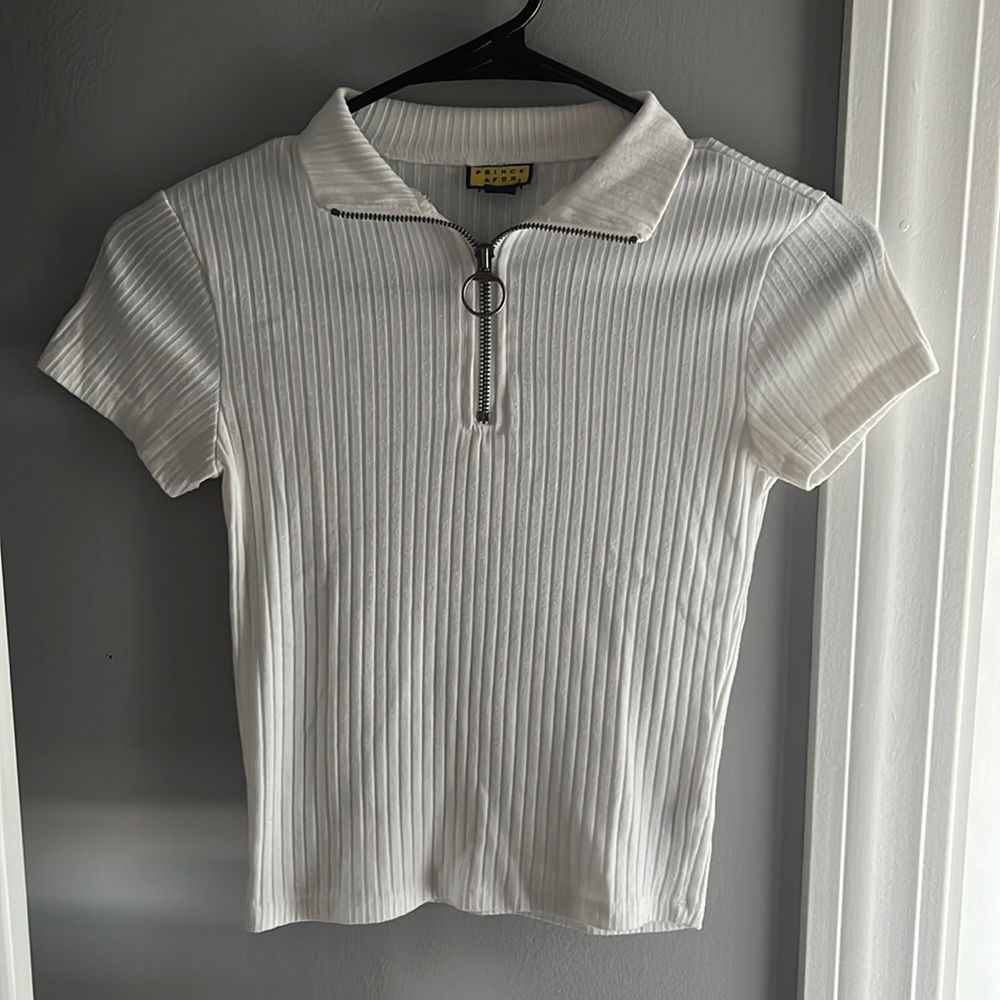 Prince & Fox Quarter Hoop Zip Cropped Short Sleeve